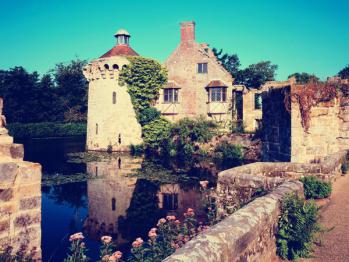 Ů����־�ľ���˵˵�������